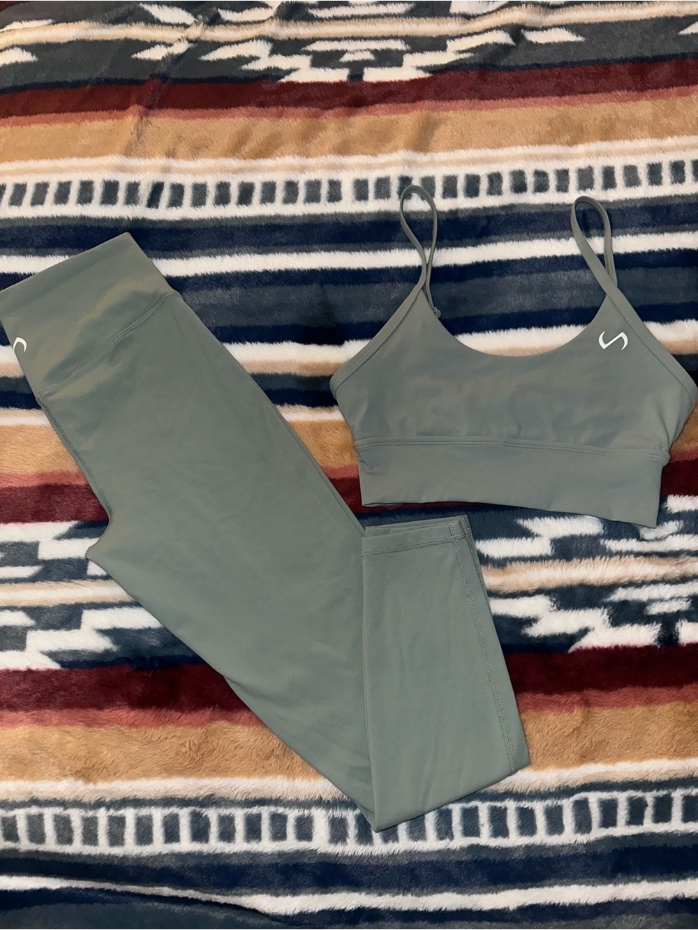 Seamless Olive Green Active Leggings and Bralette Set